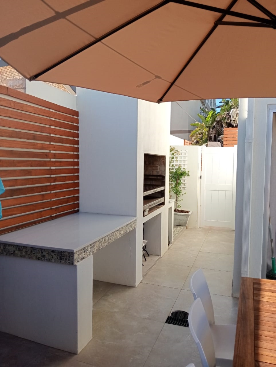 3 Bedroom Property for Sale in Jeffreys Bay Central Eastern Cape